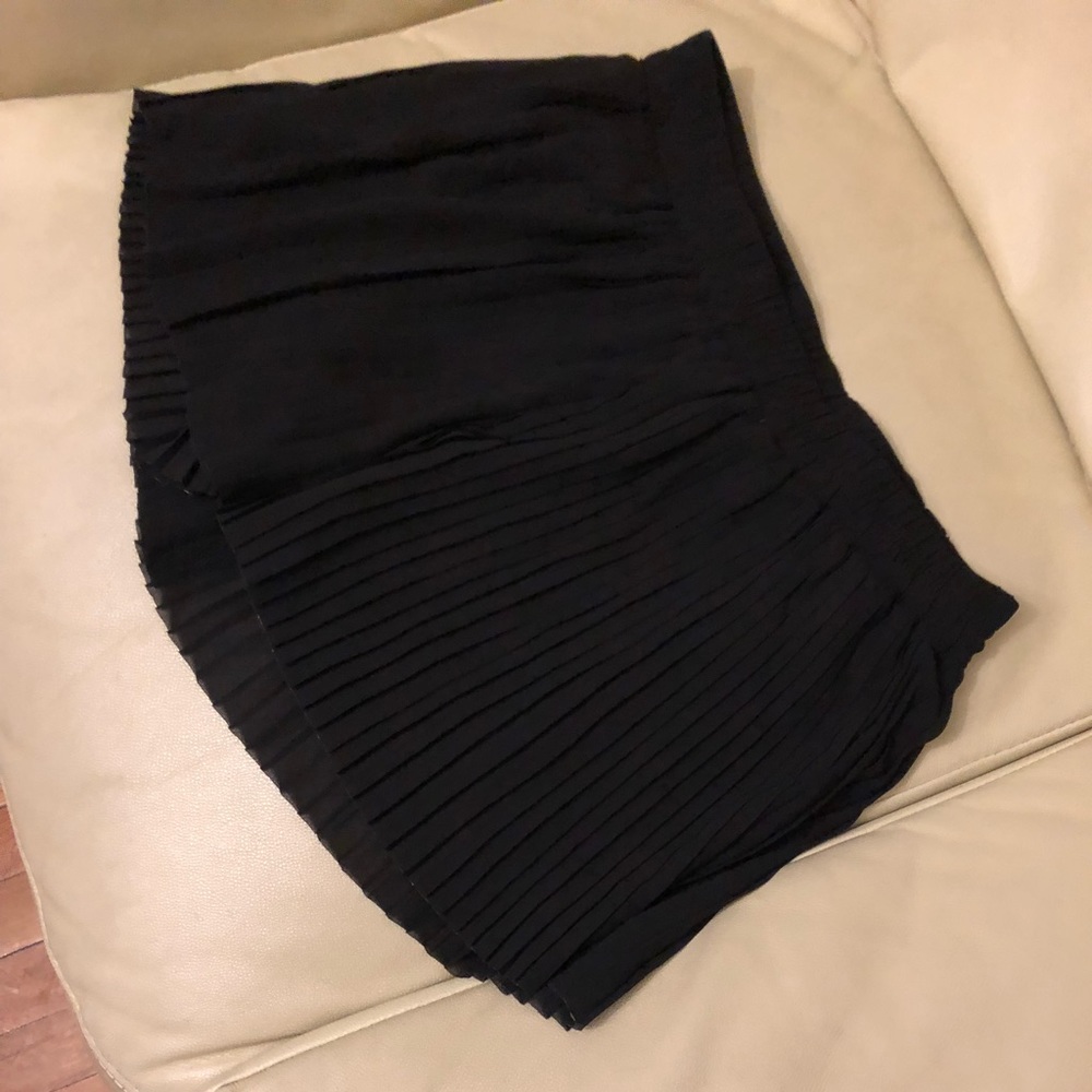 💜Women’s Pleated shorts